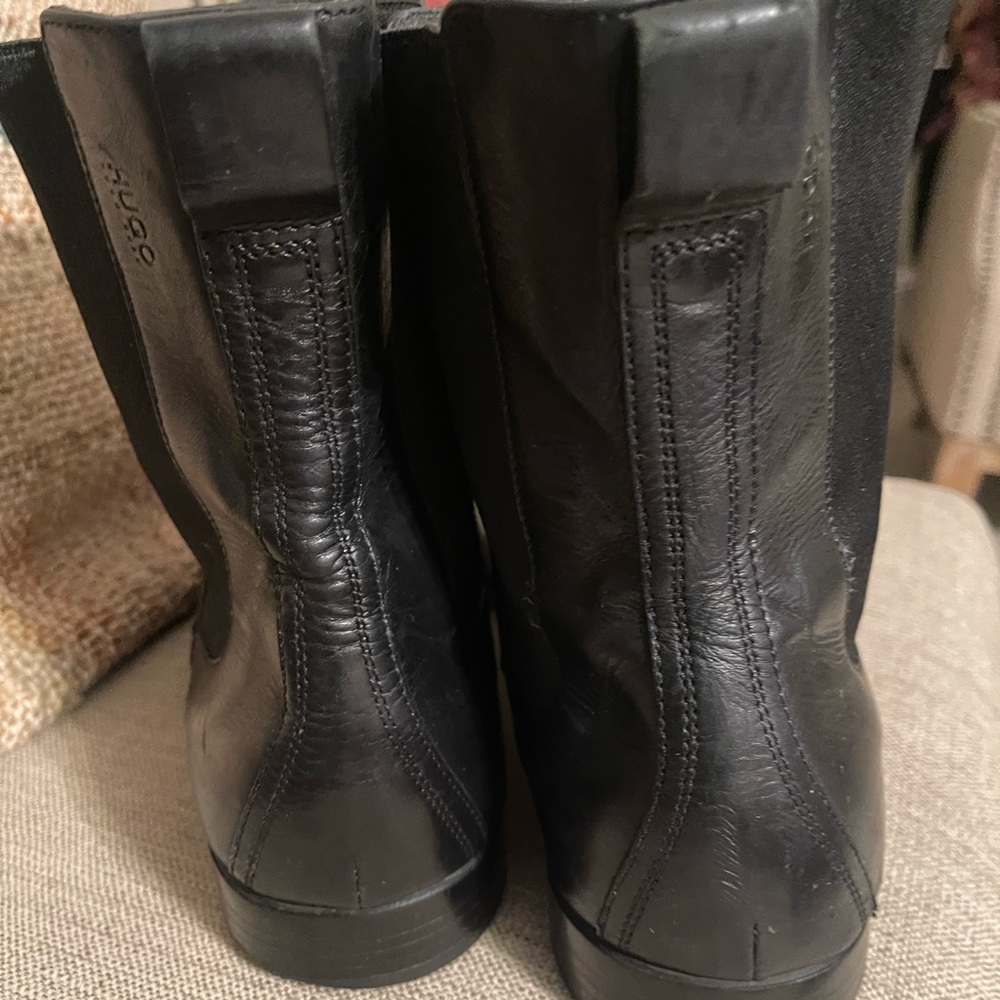 HUGO Black Leather Men's Boots - Picture 13 of 16
